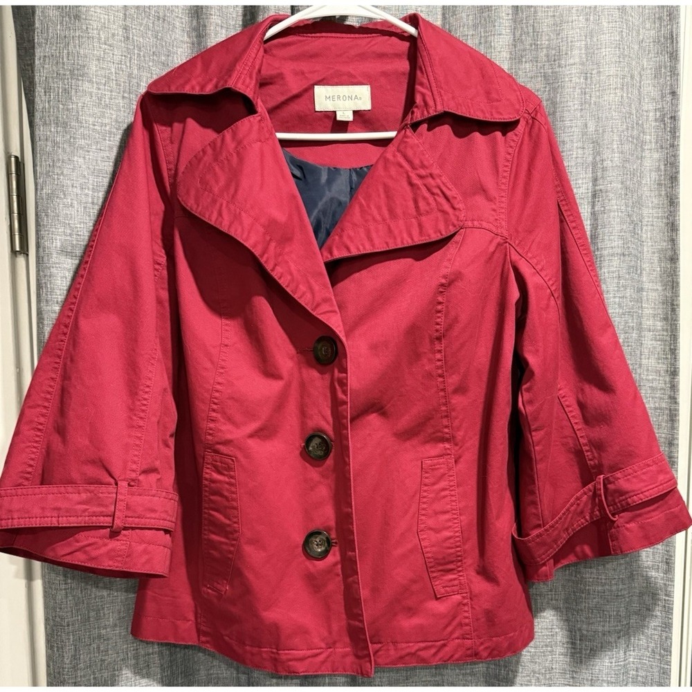 Merona Womans Jacket Size Large Red Lined Button Front Back Detail Wide Wrists